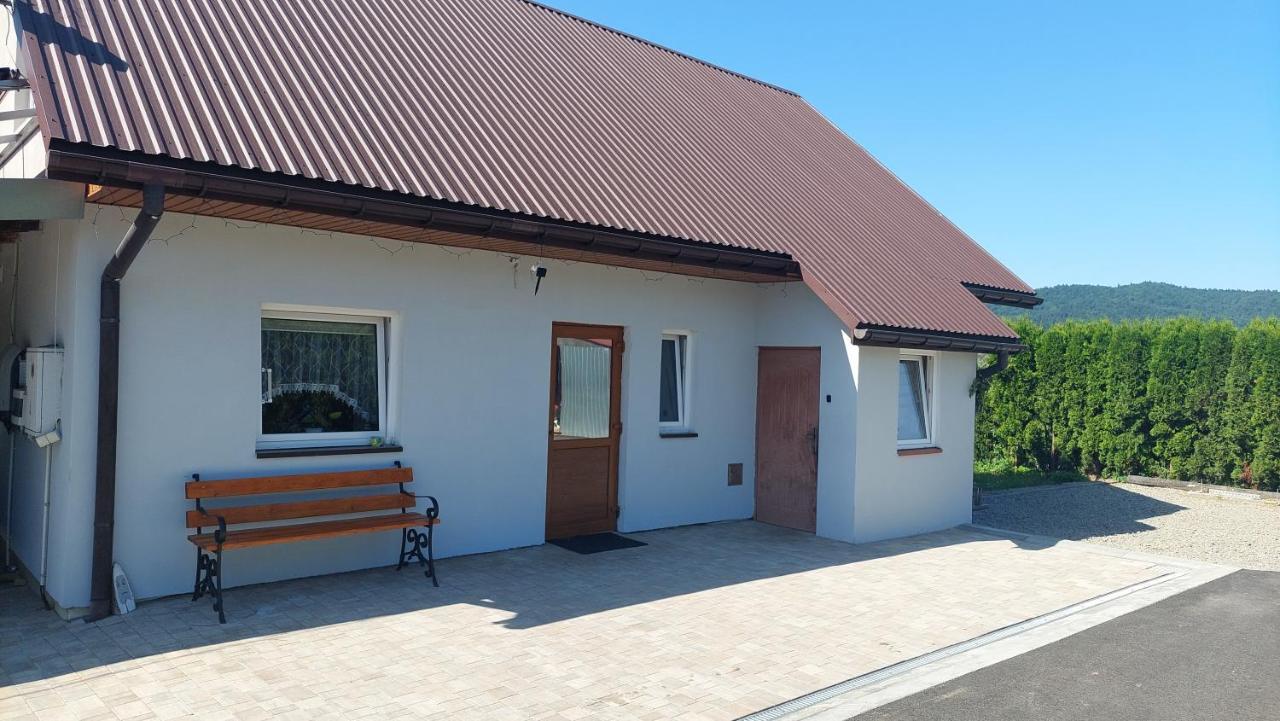 Dom W Dolinie Villa Zagorz Dış mekan fotoğraf
