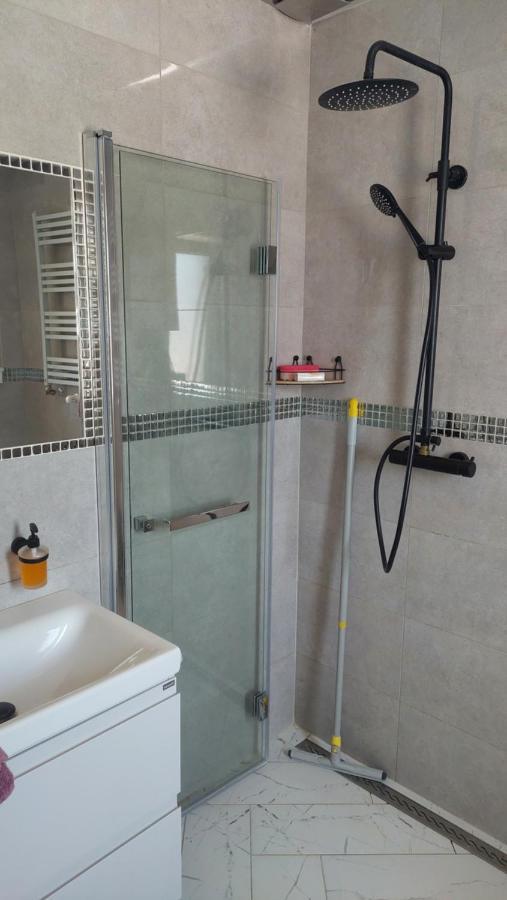 Dom W Dolinie Villa Zagorz Dış mekan fotoğraf