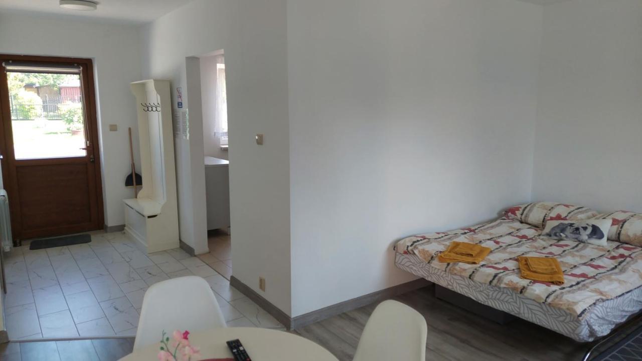 Dom W Dolinie Villa Zagorz Dış mekan fotoğraf